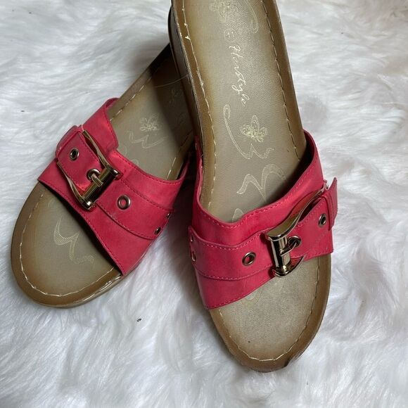 Herstyle coral slip on wedge sandals with gold tone buckle and accents size 11 - Picture 5 of 10